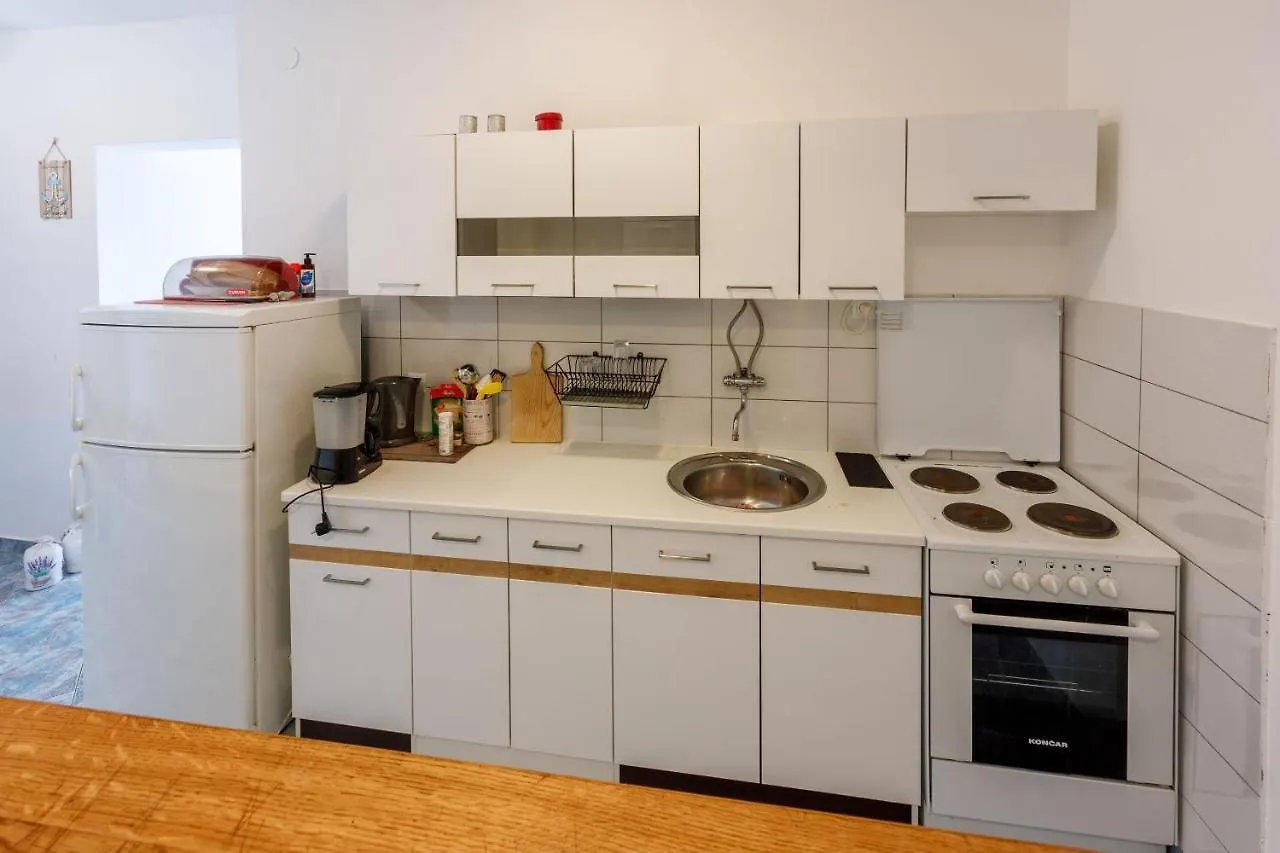 Apartments Bartulin ツリクヴェニツァ