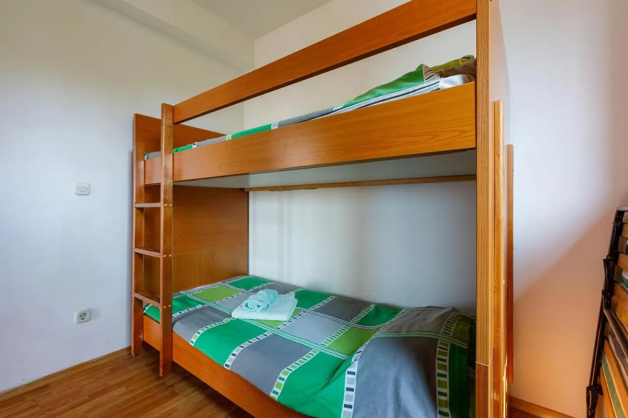 Apartments Bartulin ツリクヴェニツァ 0*,  クロアチア